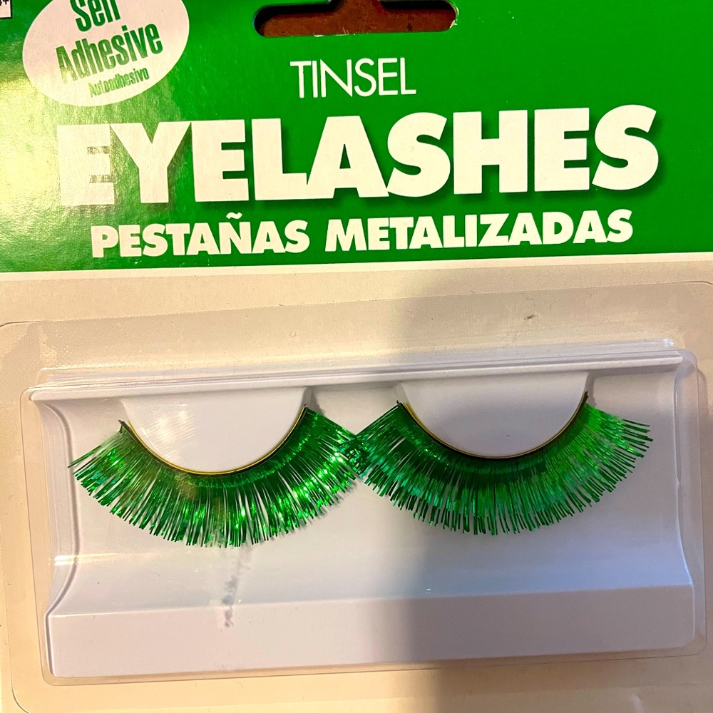 Green tinsel eyelashes
